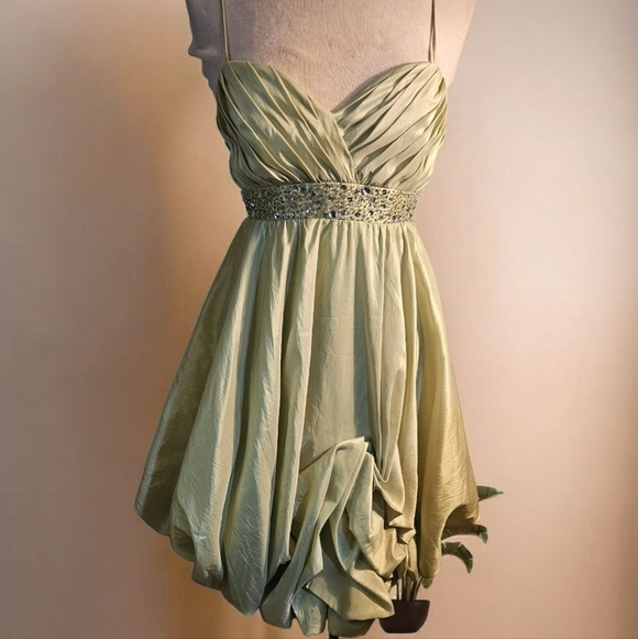 Jasmine Light Green Mini Dress - Picture 2 of 6